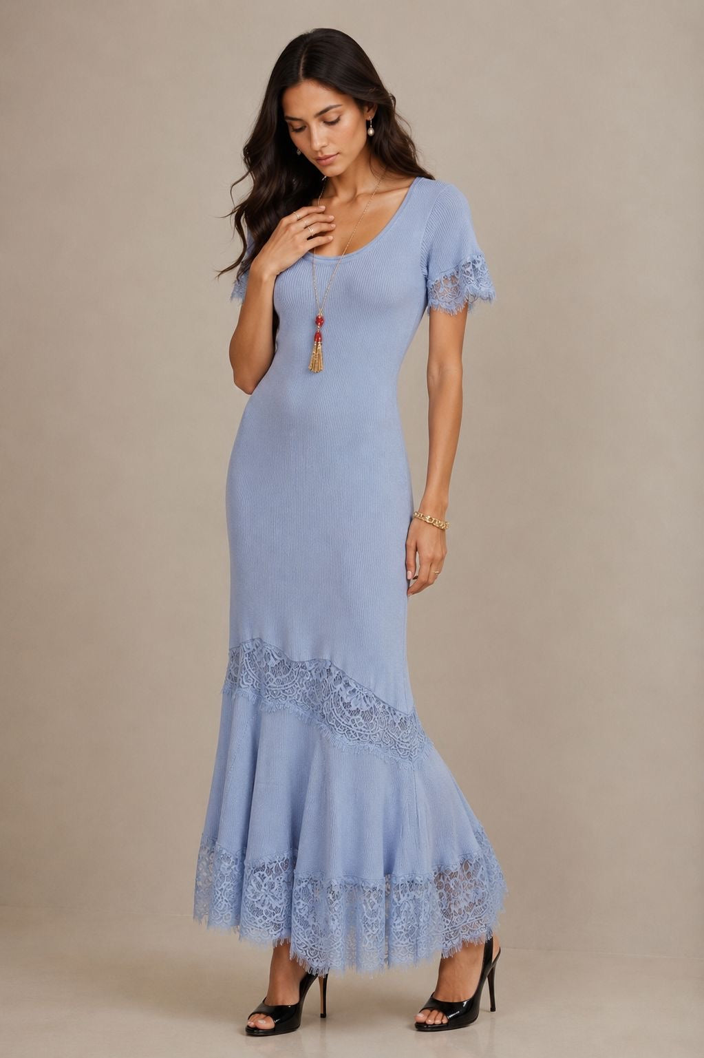 Élodie Lace Dress