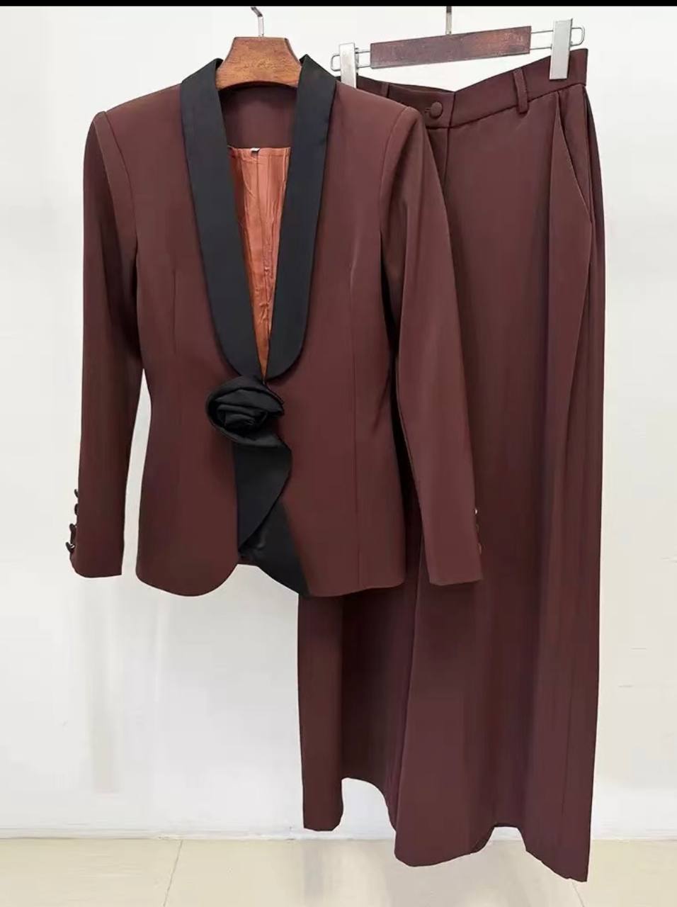 Rosetta Noir Power Suit Set